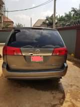 A picture of Toyota Sinenna