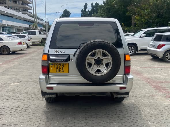 A picture of TOYOTA PRADO MCHAGA