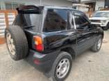 A picture of TOYOTA RAv4 OLD