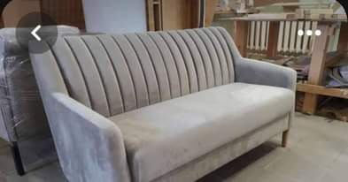 A picture of Nauza natengeneza sofa aina zote