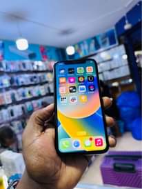 A picture of Iphone X