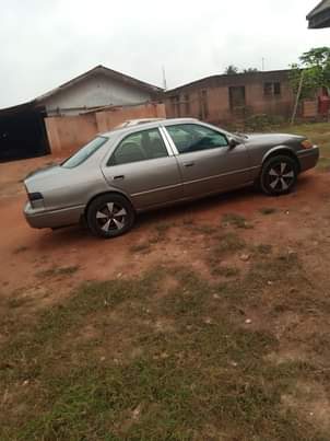 A picture of Camry 2 2
