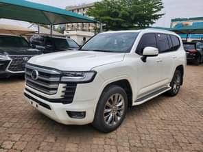 A picture of 2023 Land Cruiser Toks price 138million Location Abuja 08160229978