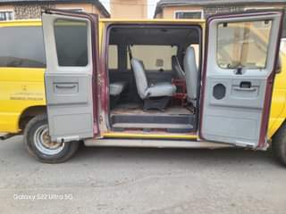 A picture of Clean Ford bus