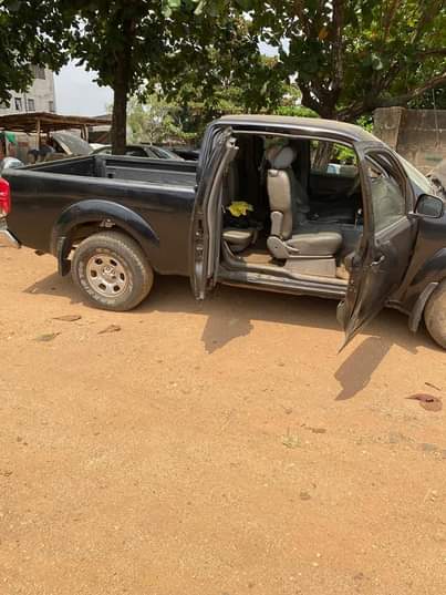 A picture of Nissan frontier pick up forsale with good engine and good
