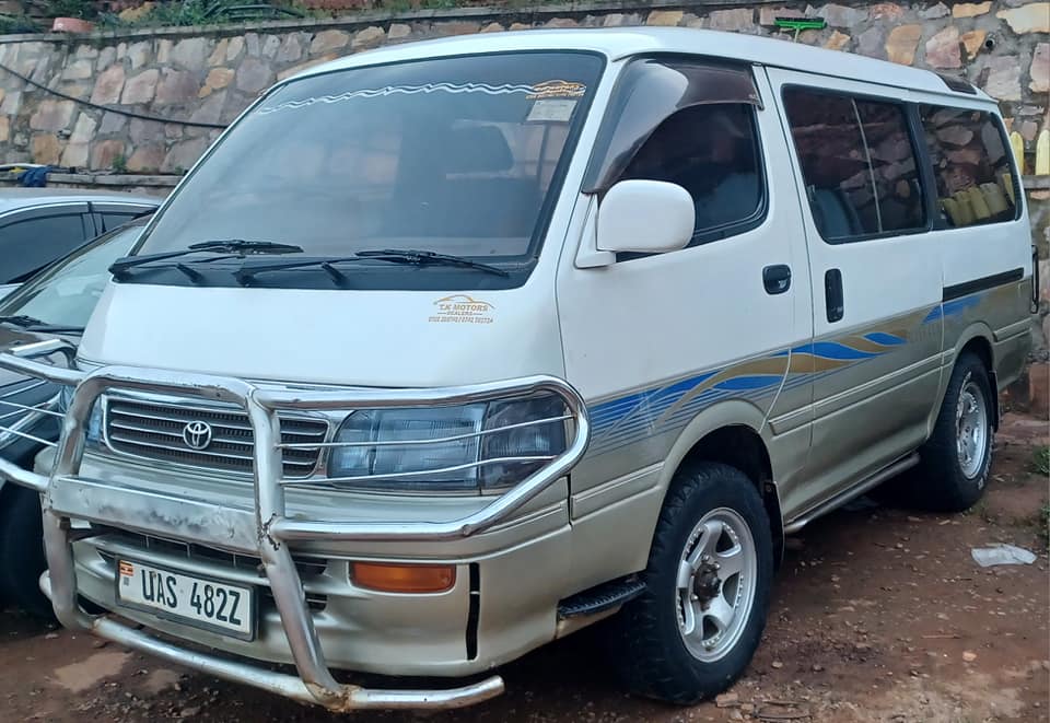 A picture of TOYOTA SUPER CUSTOM UAS IN EXCELLENT CONDITION QUICK SELL 14.5M