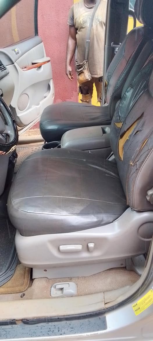 A picture of A neatly used Toyota Siena