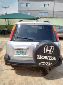 A picture of Honda crv 2000