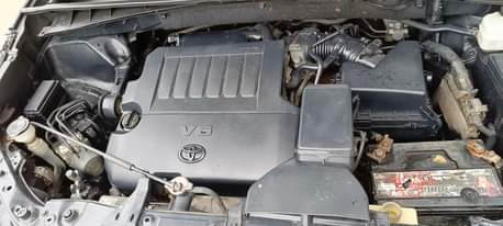 A picture of 2016 Highlander slightly used not registered Thumbstart everything intact
