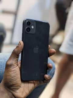 A picture of IPHONE 11 128GB NJOO NA 650 000 DUKANI