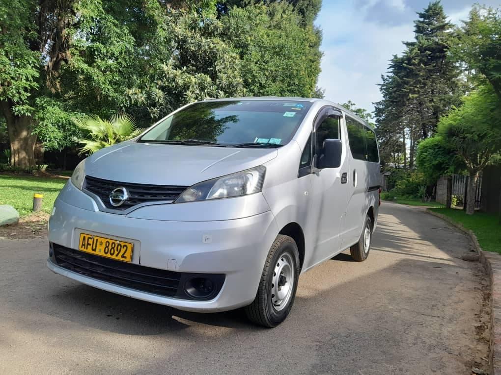 nissan nv200