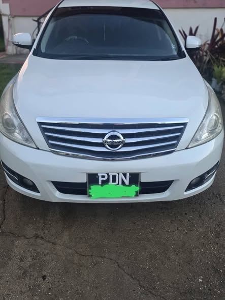 nissan teana