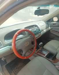 A picture of 2004 Toyota Camry