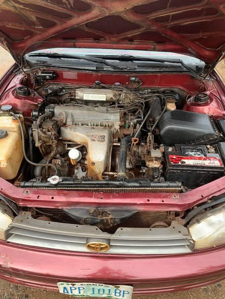 A picture of Toyota Camry Orobo