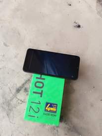 A picture of Infinix hot 12i Stroge gb 64