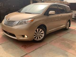 A picture of 2013 SIENNA LIMITED