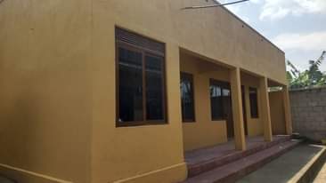 A picture of Money needed urgently House on sale