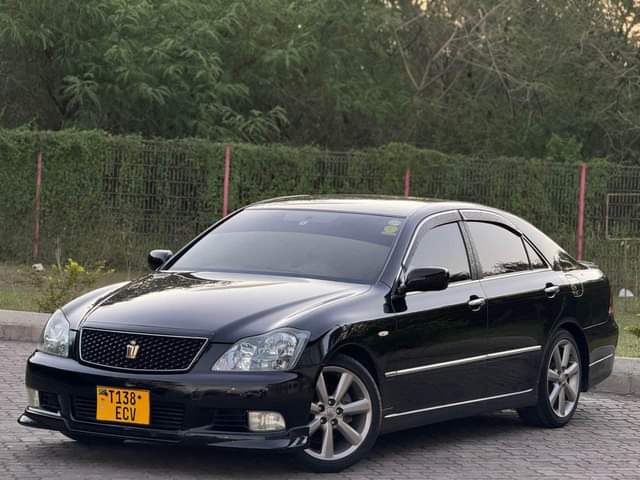 A picture of Crown Athlete