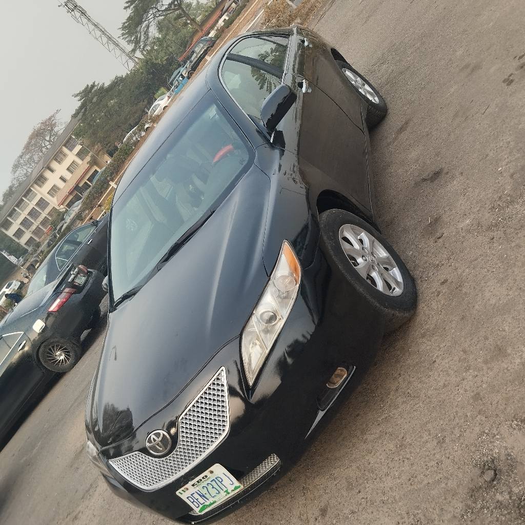 A picture of Toyota Camry. 4plugs. Engine Gear AC cooling so well 5.5M