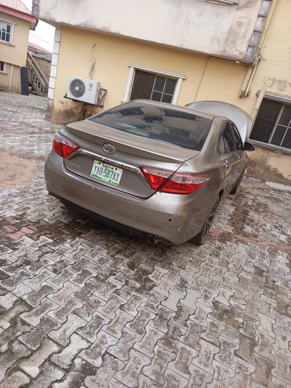 A picture of Camry