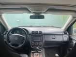 A picture of MERCEDES ML500 2005 FIRST BODY USED FOR A YEAR Engine