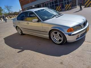 classifieds/cars bmw