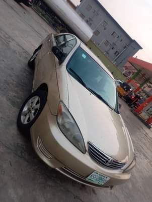 A picture of Awoof for dealers 04 Toyota Camry big daddy first user