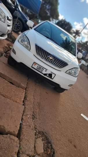 A picture of Toyota harrier