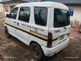 A picture of Daihatsu hijet shuttle bus