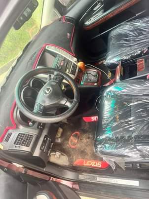 A picture of Lexus Rx350