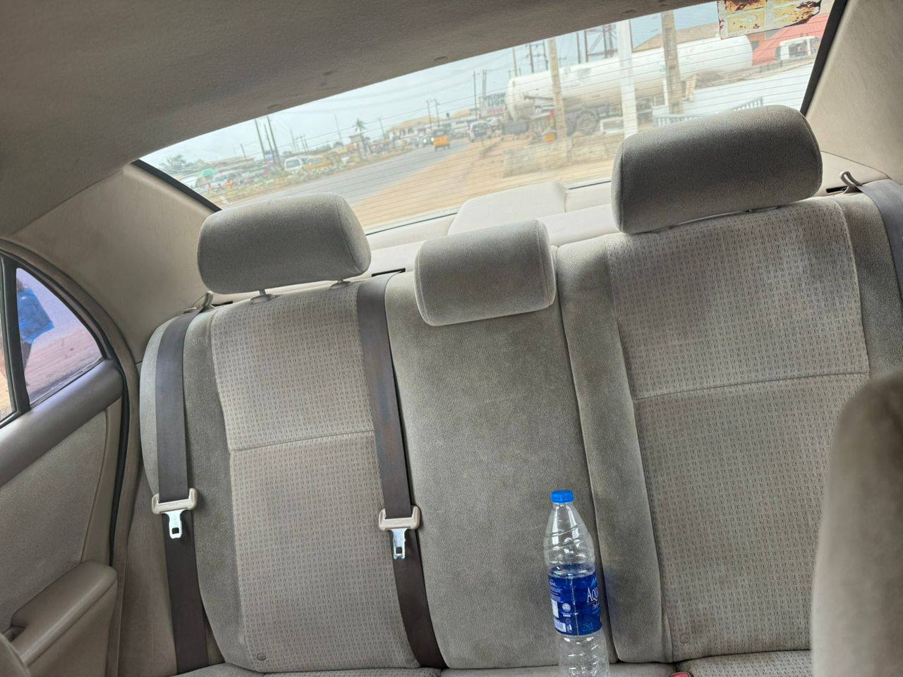 A picture of Toyota corolla 2006