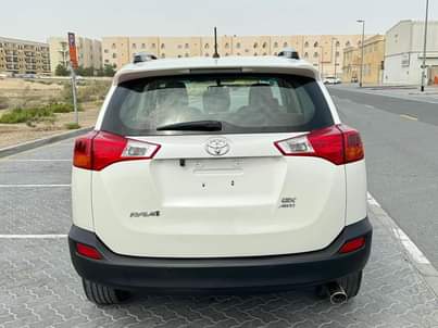 A picture of Toyota Rav4 2013 watsapp 0551513562