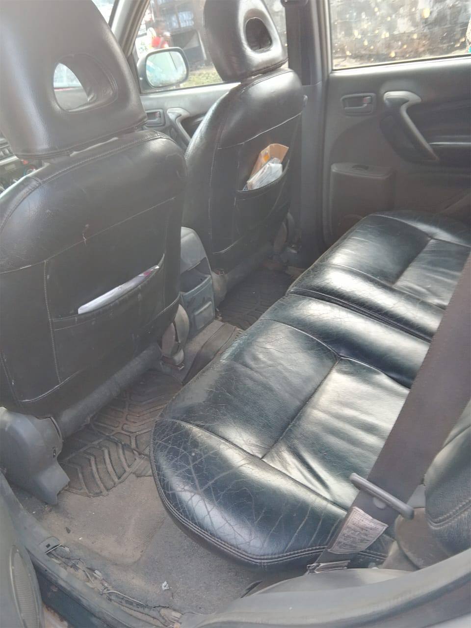A picture of Toyota RAV4 2004Model
