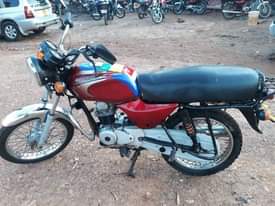 A picture of 2018 Bajaj boxer 100