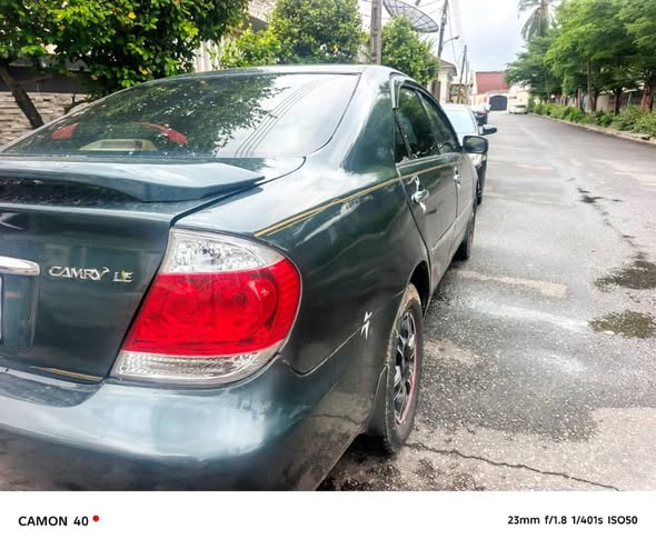 A picture of 04 Toyota Camry