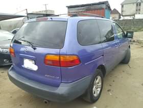 A picture of Clean Toyota sienna Nigerian use Everything is on perfect condition