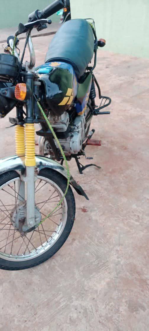A picture of 2019 Bajaj boxer