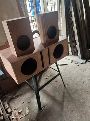 speakers