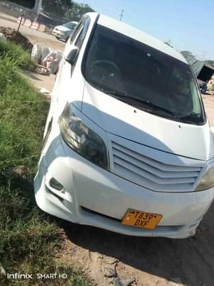 toyota alphard