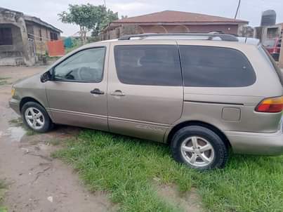 A picture of TOYOTA SIENNA AND TOYOTA CAMRY