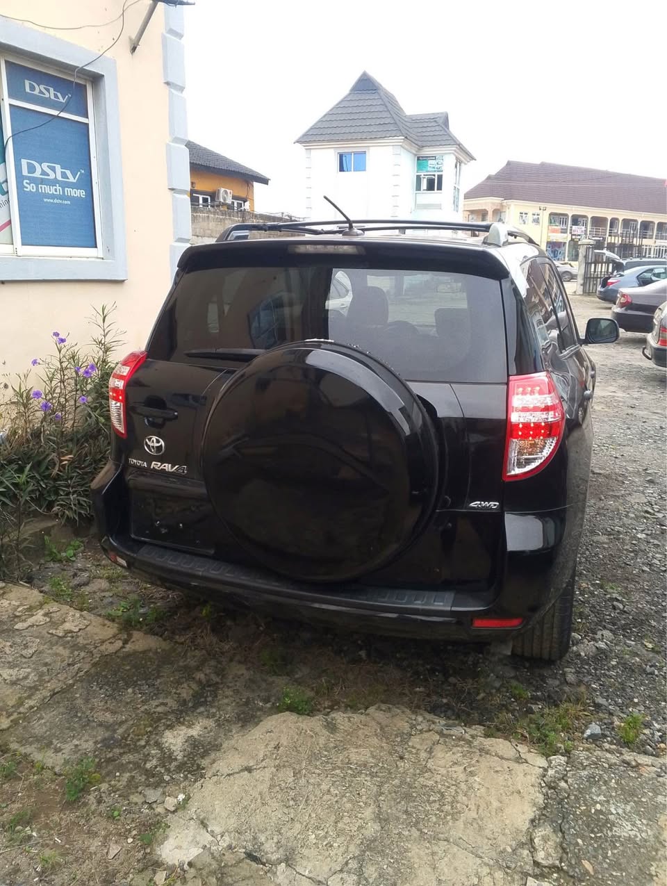 A picture of Toyota RAV4 distress Sales