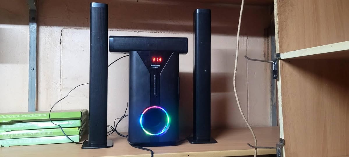 A picture of Global star sound bar system on sale