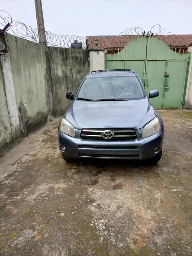 A picture of RAV4 2008 for sale