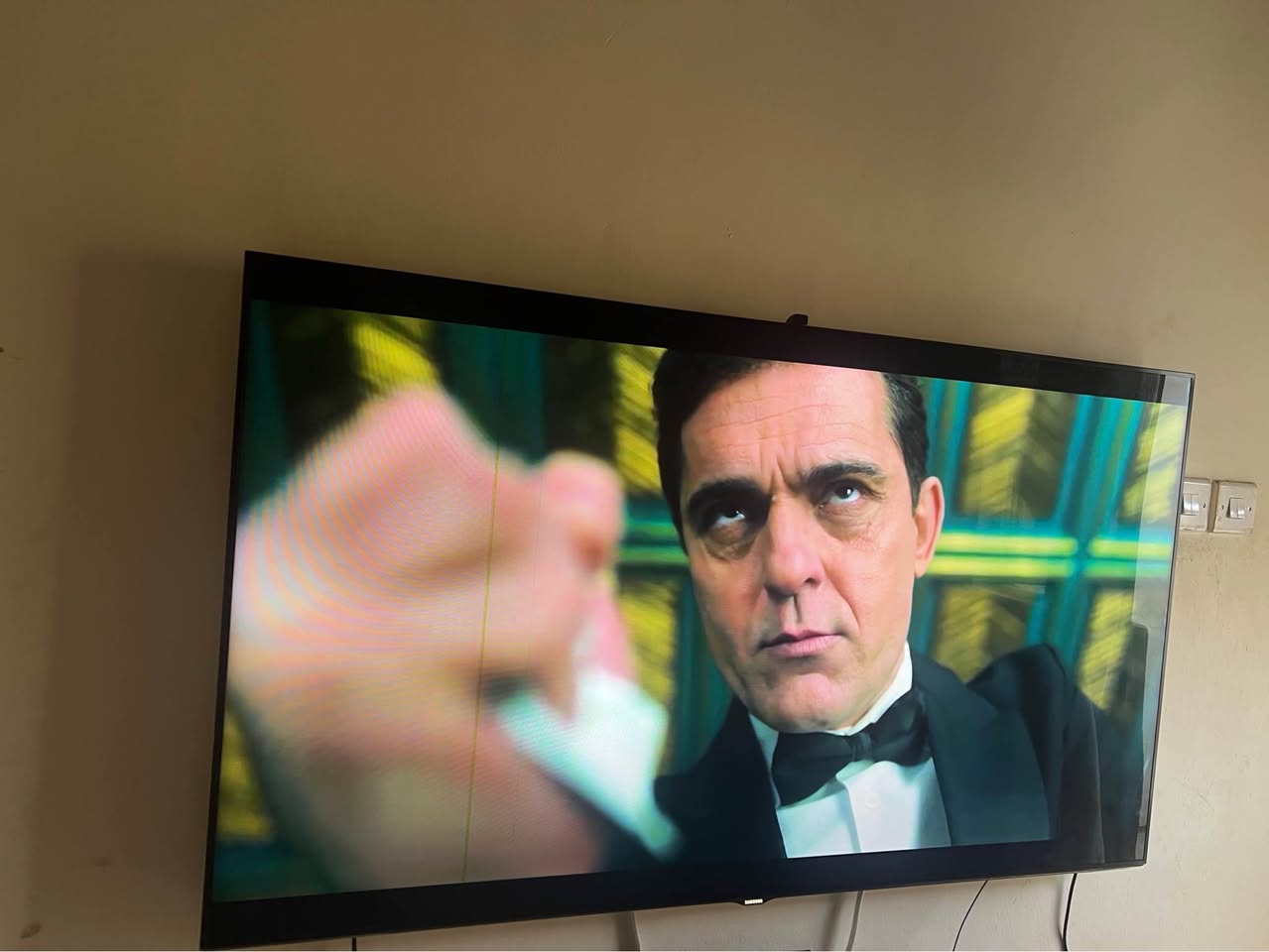A picture of Flat Swapping my Samsung 60inches tv and the JBL sound