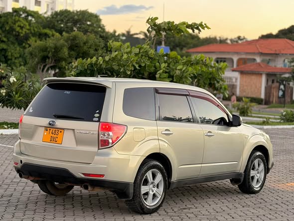 A picture of SUBARU FORESTER CONTACT 0612989162