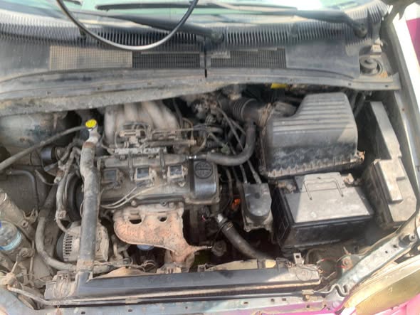 A picture of Old model Sienna for sale