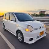 A picture of TOYOTA SIENTA NIPIGIE 0743047984