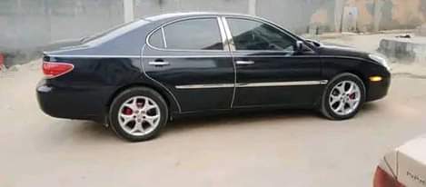 A picture of Lexus ES 330 Everything is working Owerri imo state Firstflash