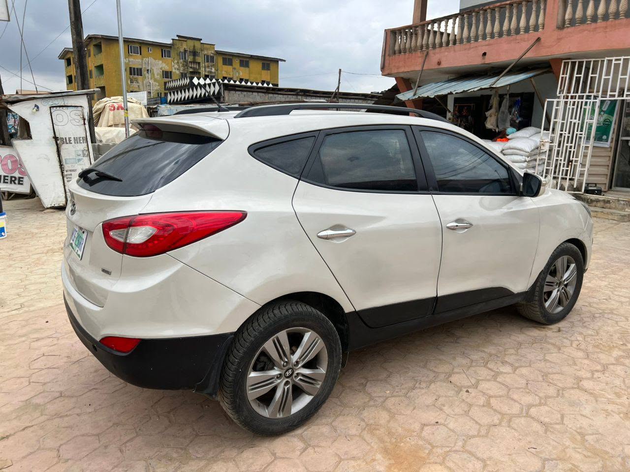 A picture of Hyundai ix35 2014 registered 4plugs