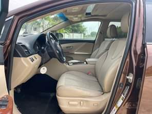 A picture of NEATLY USED 2010 MODEL WITH 77k MILEAGE TOYOTA VENZA KEYLESS